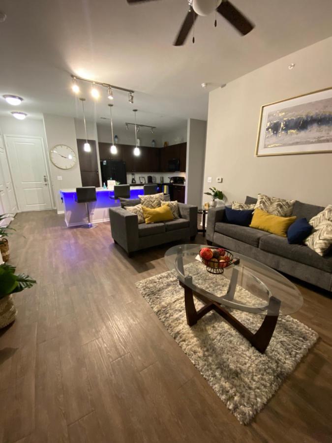 Walk To Nrg-City View Balcony- Free Parking-2Bdrm Near Nrg-Med Center-Galleria-Downtown Houston Bagian luar foto