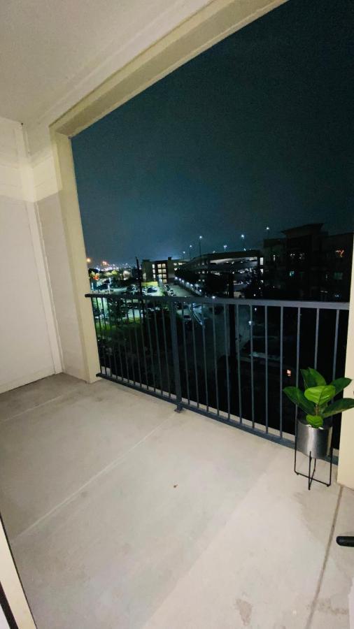 Walk To Nrg-City View Balcony- Free Parking-2Bdrm Near Nrg-Med Center-Galleria-Downtown Houston Bagian luar foto
